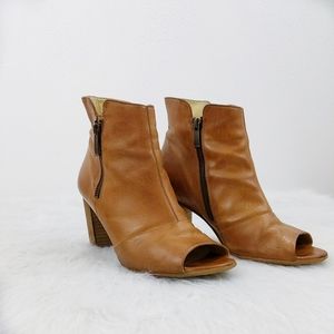 Paul Green Ballini peep toe bootie Us Sz 9